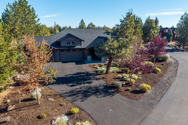 8293 Vireo Court, Redmond, OR 97756