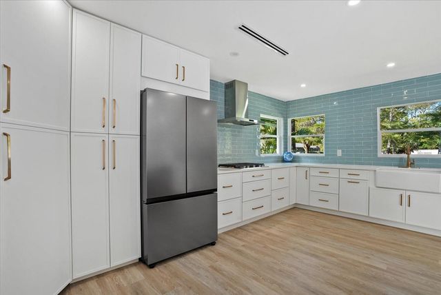 2104 DATURA STREET, Sarasota, FL 34239