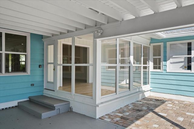 2104 DATURA STREET, Sarasota, FL 34239