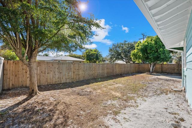 2104 DATURA STREET, Sarasota, FL 34239