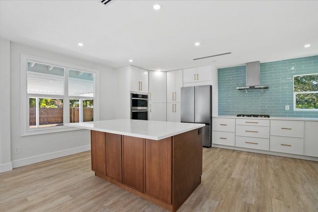 2104 DATURA STREET, Sarasota, FL 34239