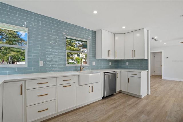 2104 DATURA STREET, Sarasota, FL 34239