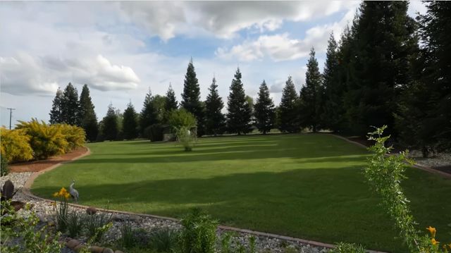 12105 Rising Rd, Wilton, CA 95693