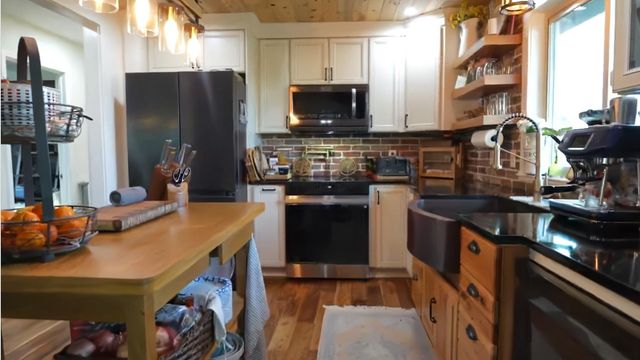 12105 Rising Rd, Wilton, CA 95693