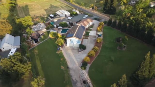 12105 Rising Rd, Wilton, CA 95693