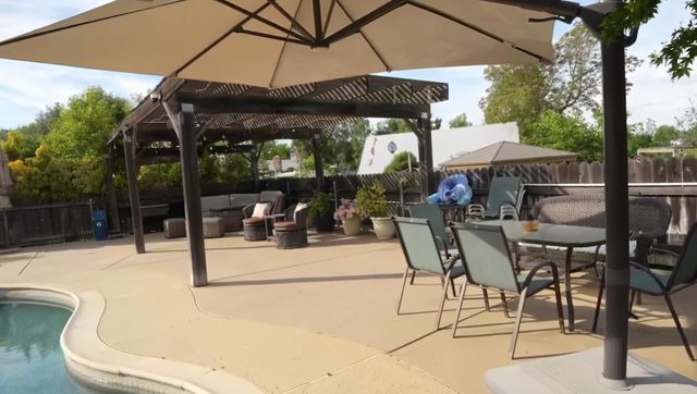 12105 Rising Rd, Wilton, CA 95693