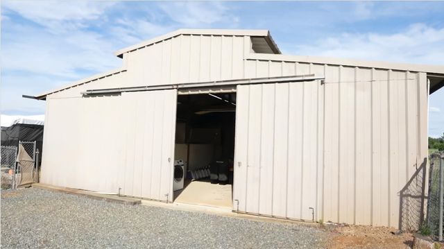 12105 Rising Rd, Wilton, CA 95693