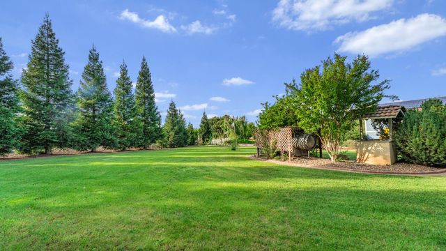 12105 Rising Rd, Wilton, CA 95693