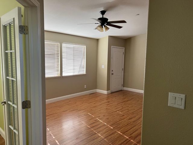 12105 Rising Rd, Wilton, CA 95693