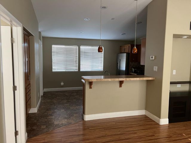 12105 Rising Rd, Wilton, CA 95693