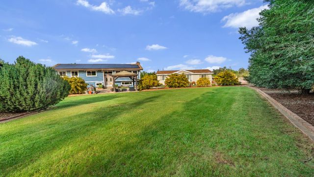 12105 Rising Rd, Wilton, CA 95693