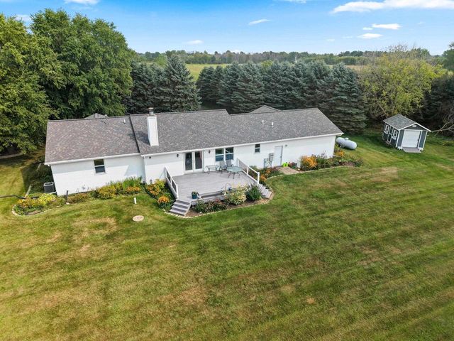 N831 RABBIT ROAD, Fremont, WI 54940