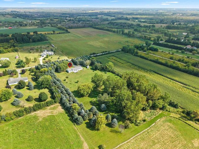 N831 RABBIT ROAD, Fremont, WI 54940