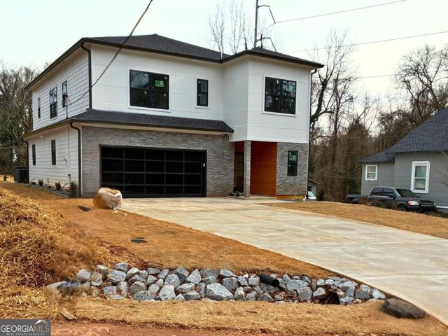 587 Woodland Avenue, Scottdale, GA 30079