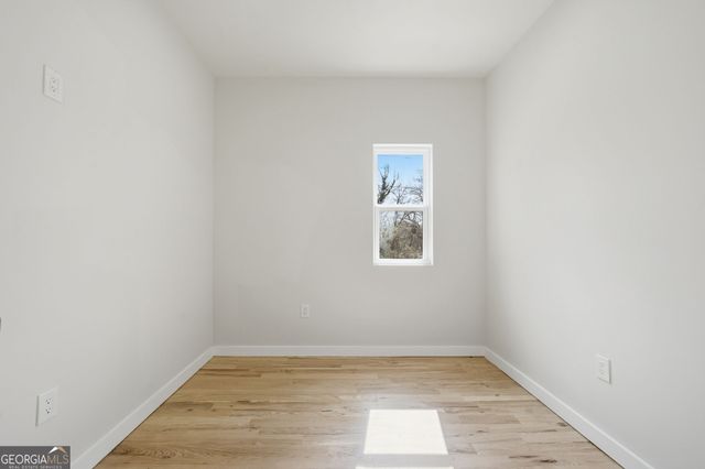 587 Woodland Avenue, Scottdale, GA 30079