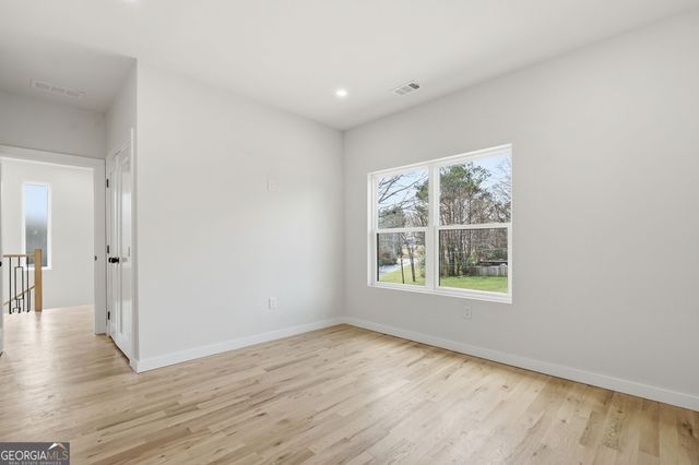 587 Woodland Avenue, Scottdale, GA 30079
