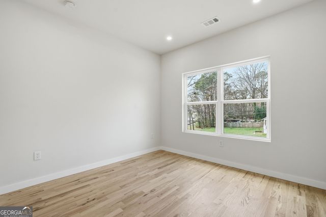 587 Woodland Avenue, Scottdale, GA 30079