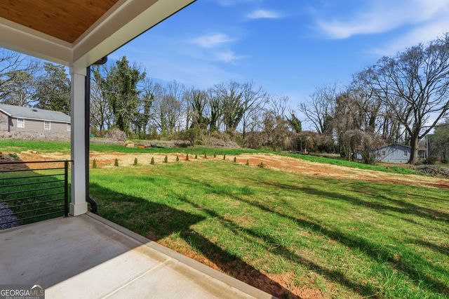 587 Woodland Avenue, Scottdale, GA 30079