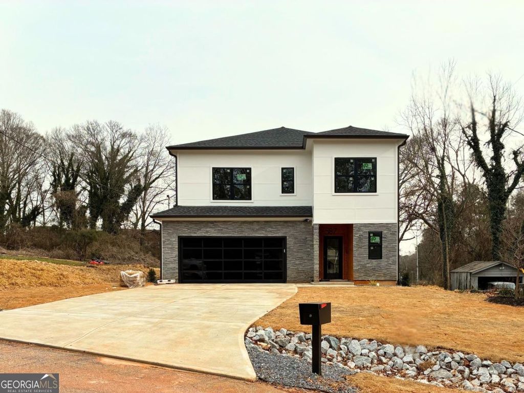 587 Woodland Avenue, Scottdale, GA 30079