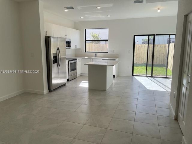 12928 SW 232nd Ter 12928, Homestead, FL 33032