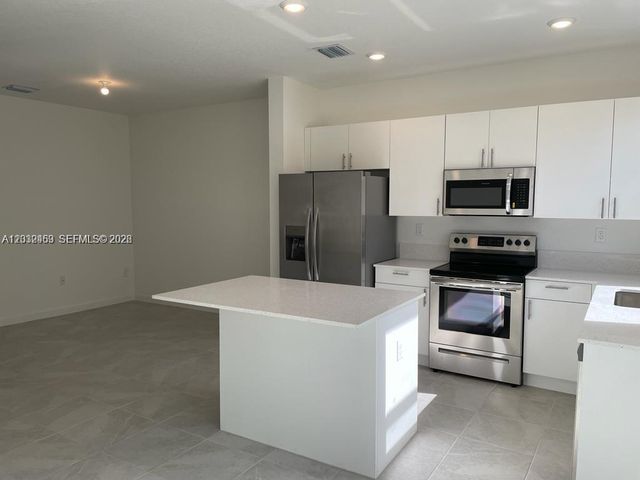 12928 SW 232nd Ter 12928, Homestead, FL 33032