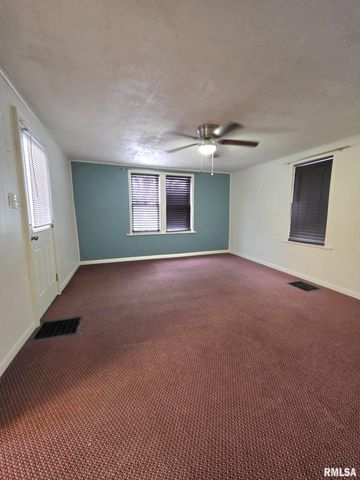 1234 N 26TH Street, Quincy, IL 62301