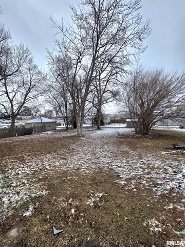 1234 N 26TH Street, Quincy, IL 62301