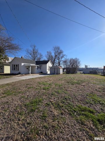 1234 N 26TH Street, Quincy, IL 62301