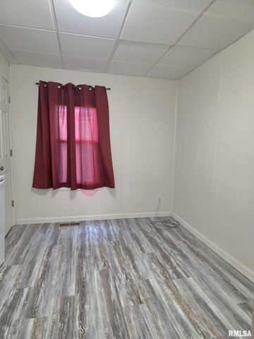 1234 N 26TH Street, Quincy, IL 62301