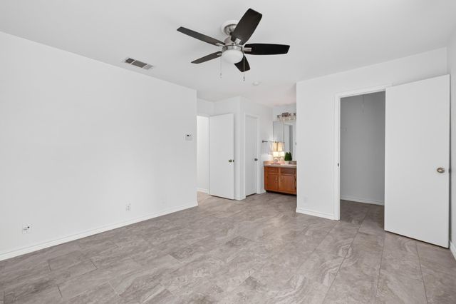 11210 PARKFIELD DR A, Austin, TX 78758