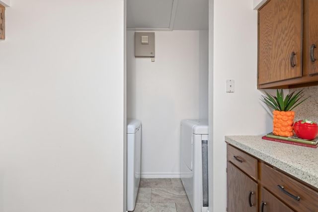11210 PARKFIELD DR A, Austin, TX 78758
