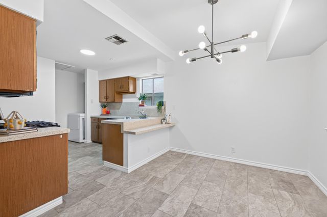 11210 PARKFIELD DR A, Austin, TX 78758