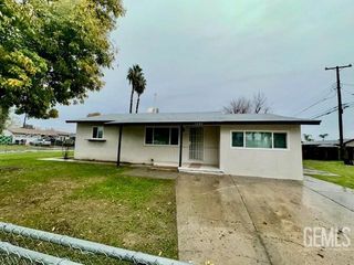 3204 S I Street, Bakersfield, CA 93304