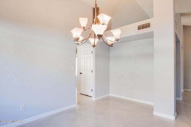 7246 E Shoreline Drive, Tucson, AZ 85715