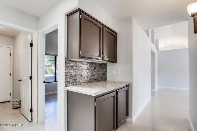 7246 E Shoreline Drive, Tucson, AZ 85715