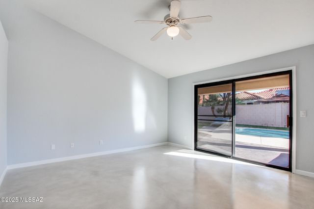 7246 E Shoreline Drive, Tucson, AZ 85715