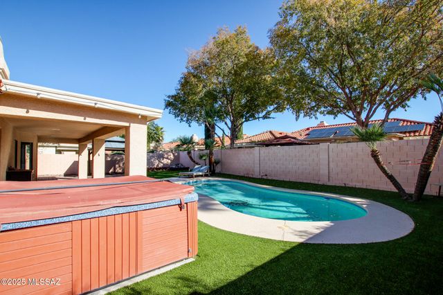 7246 E Shoreline Drive, Tucson, AZ 85715