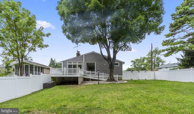 102 GREENMEADOW DR, Lutherville Timonium, MD 21093
