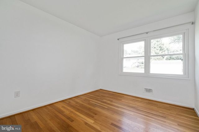 102 GREENMEADOW DR, Lutherville Timonium, MD 21093
