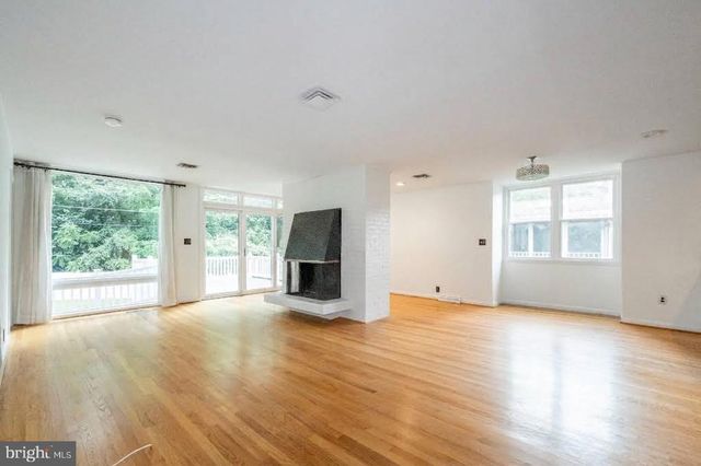 102 GREENMEADOW DR, Lutherville Timonium, MD 21093