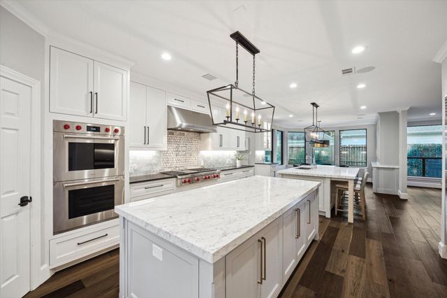 4 W Shady Lane, Houston, TX 77063