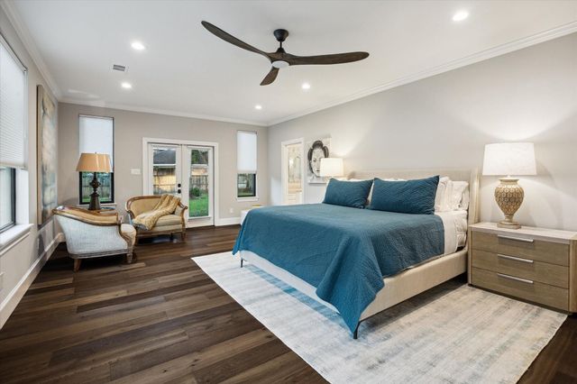 4 W Shady Lane, Houston, TX 77063