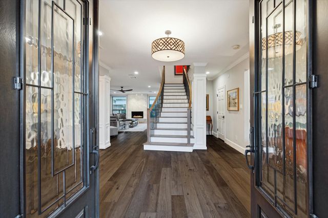 4 W Shady Lane, Houston, TX 77063