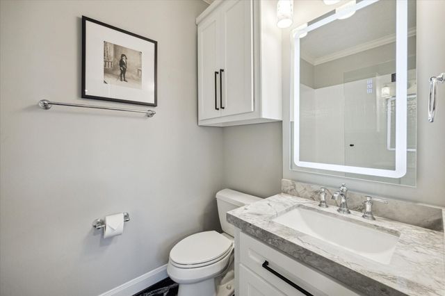 4 W Shady Lane, Houston, TX 77063