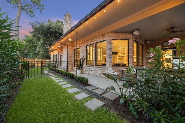 4 W Shady Lane, Houston, TX 77063