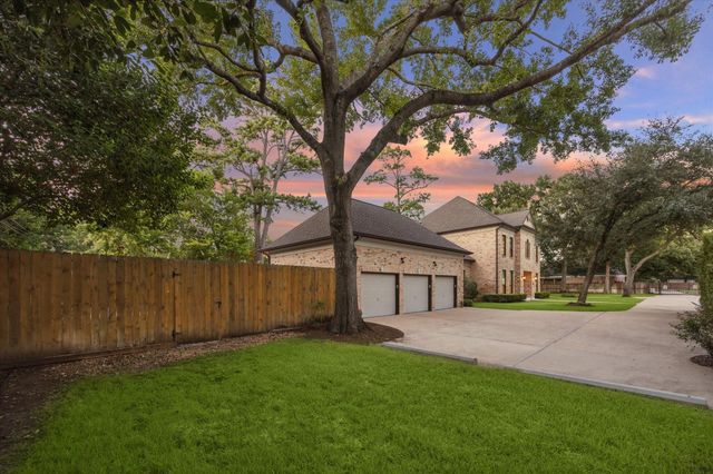 4 W Shady Lane, Houston, TX 77063