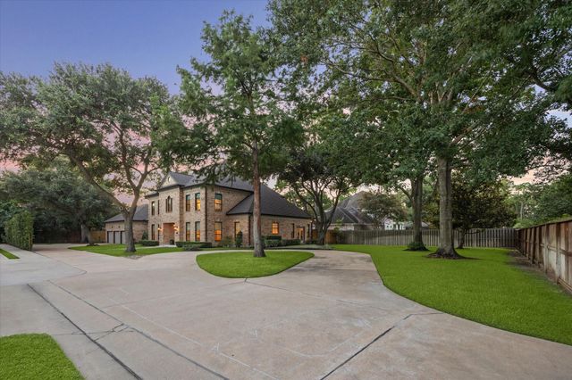 4 W Shady Lane, Houston, TX 77063