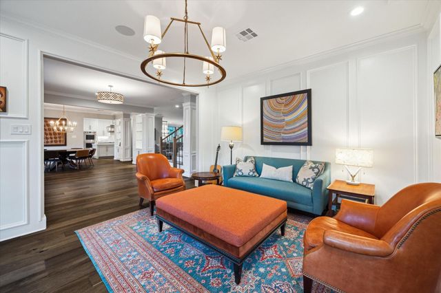 4 W Shady Lane, Houston, TX 77063