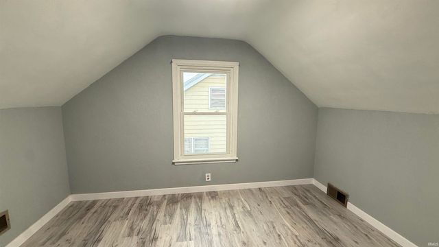 5515 Plaza Drive, Fort Wayne, IN 46806