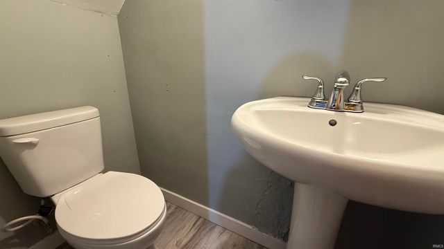 5515 Plaza Drive, Fort Wayne, IN 46806